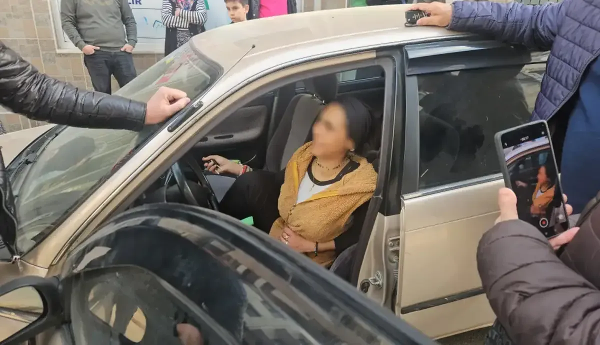 Aldigi Aracta Sucustu Yakalandi Asil Hirsiz Sizsiniz Diye Direndi 2 Kocaeligundem 1