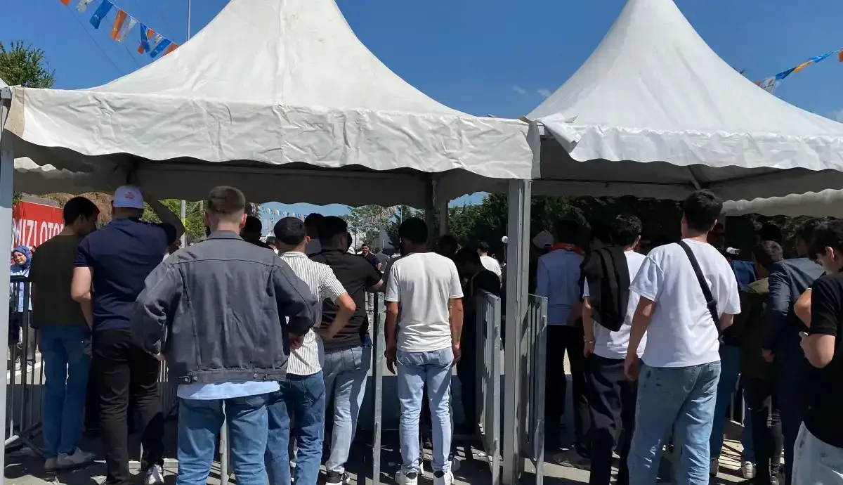 Bir Gençlik Şöleni’nde Yoğun Güvenlik! (1)