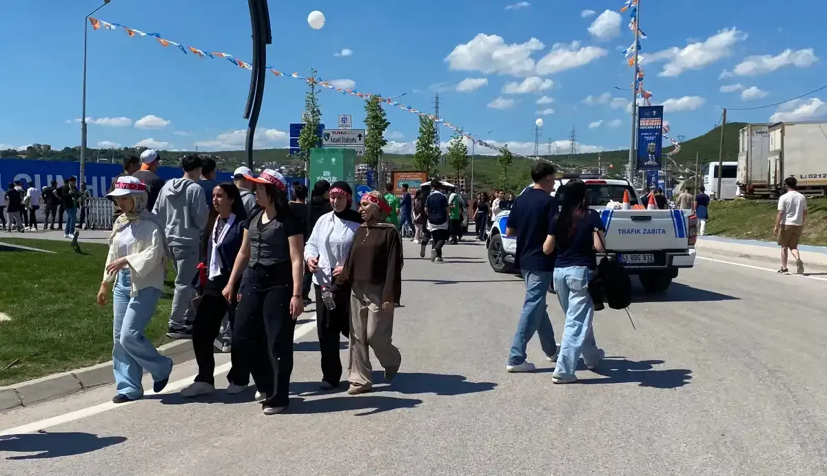 Bir Gençlik Şöleni’nde Yoğun Güvenlik! (2)