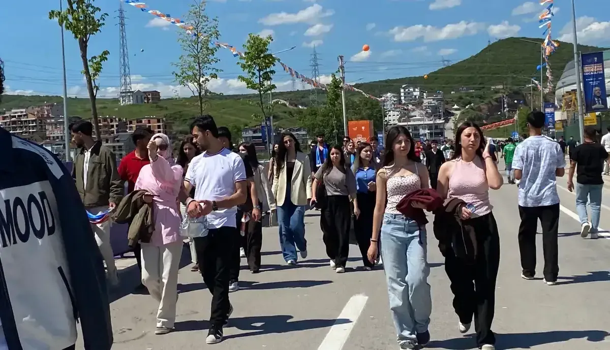 Bir Gençlik Şöleni’nde Yoğun Güvenlik! (3)
