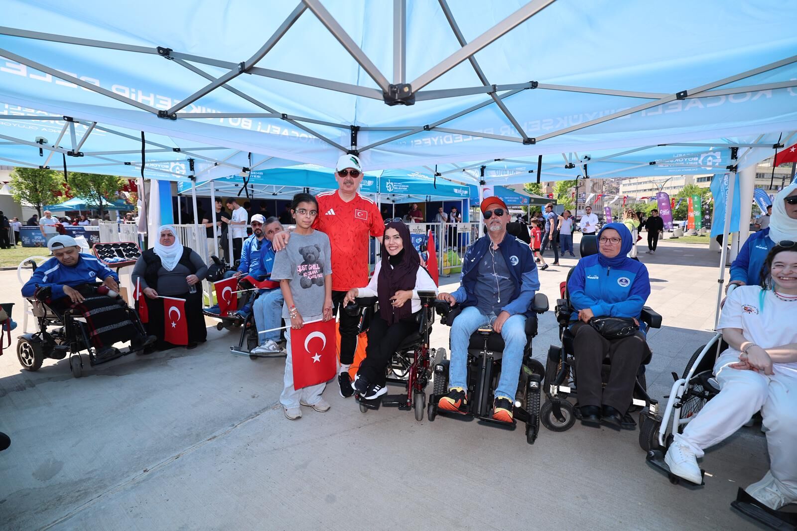 Büyükakın, 19 Mayıs Coşkusunu Gençlerle Birlikte Yaşadı (37)