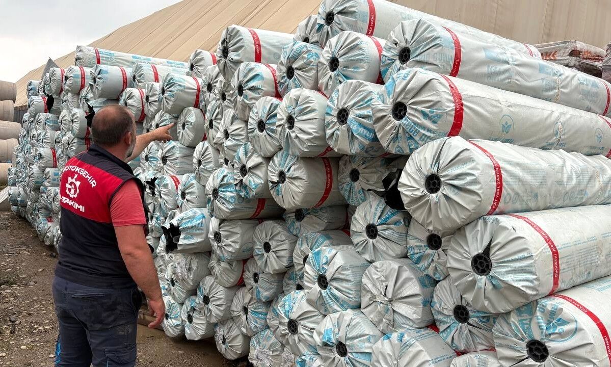 Büyükşehir’den Seraları Zarar Gören Üreticilere Destek (1)