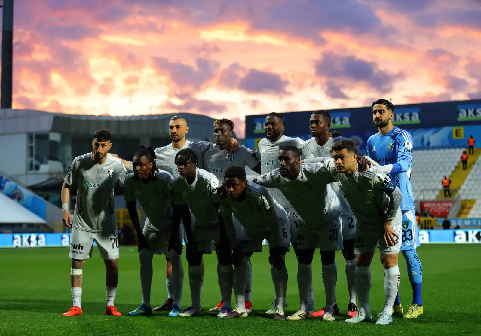 Canli Kasimpasa Kocaelispor Canli Mac Anlatimi Istanbulda Taraftarlar Ayakta Wwwcagdaskocaelicom 7