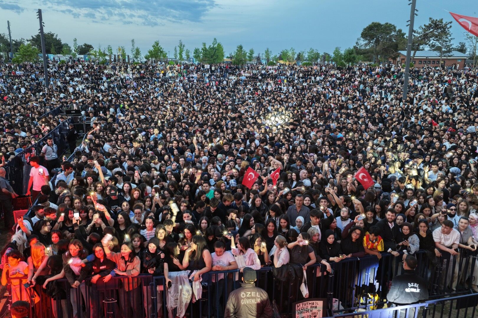 Enfest Gebze’yi Fatma Turgut Coşturdu (1) (Büyük)