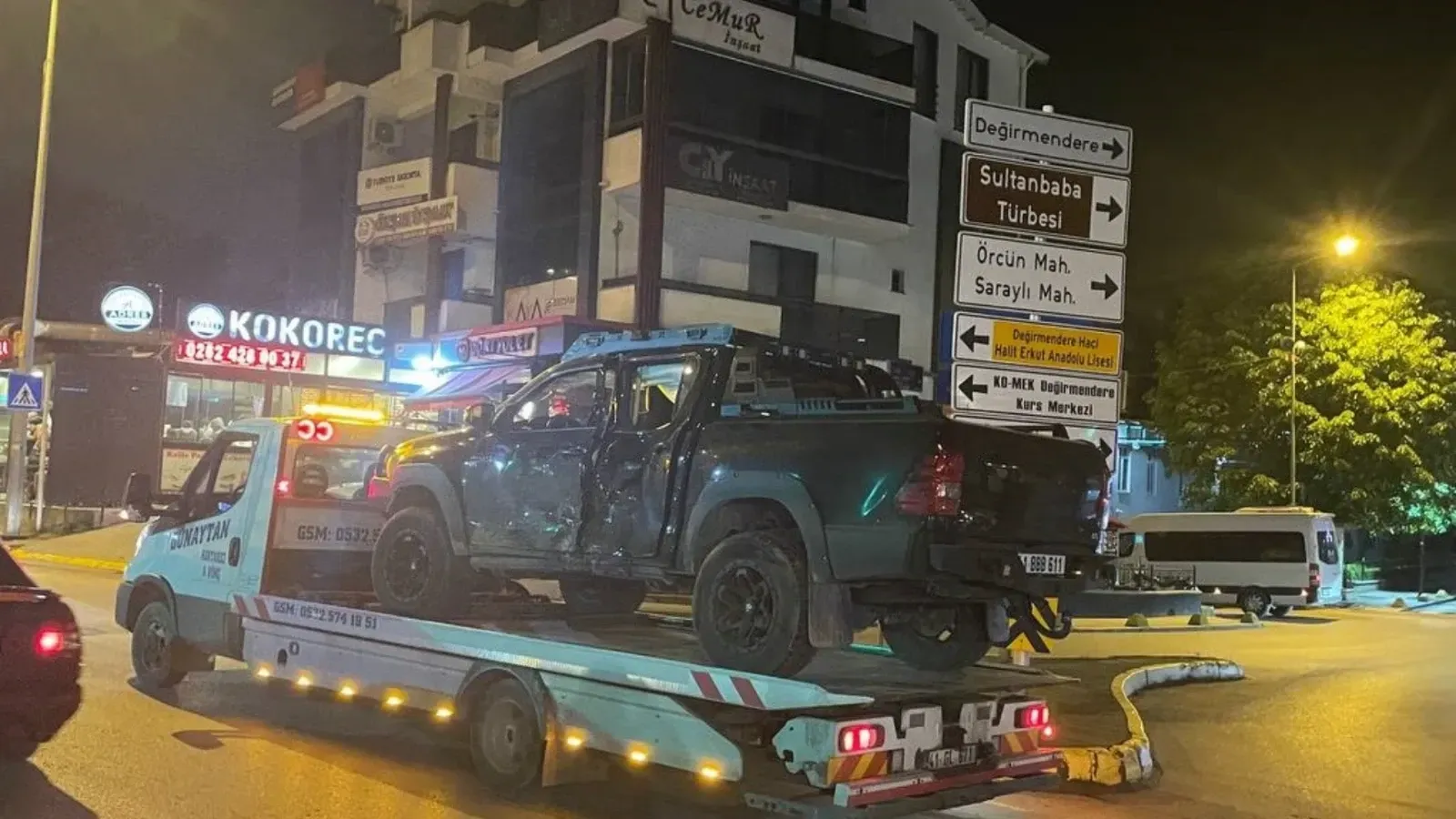 Golcukte Korkutan Kaza Pikap Ile Motosiklet Carpisti 2 Agir Yarali 2