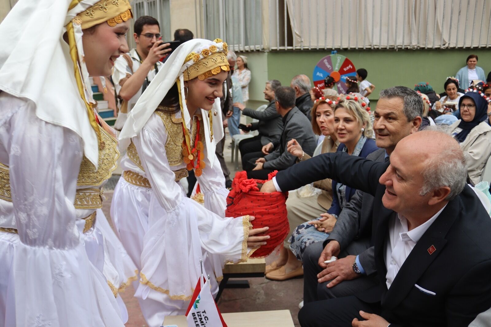 Hıdırellez Şenliğinin Son Günü Kertil Tekke Meydanında Coşkuyla Yaşandı (5)