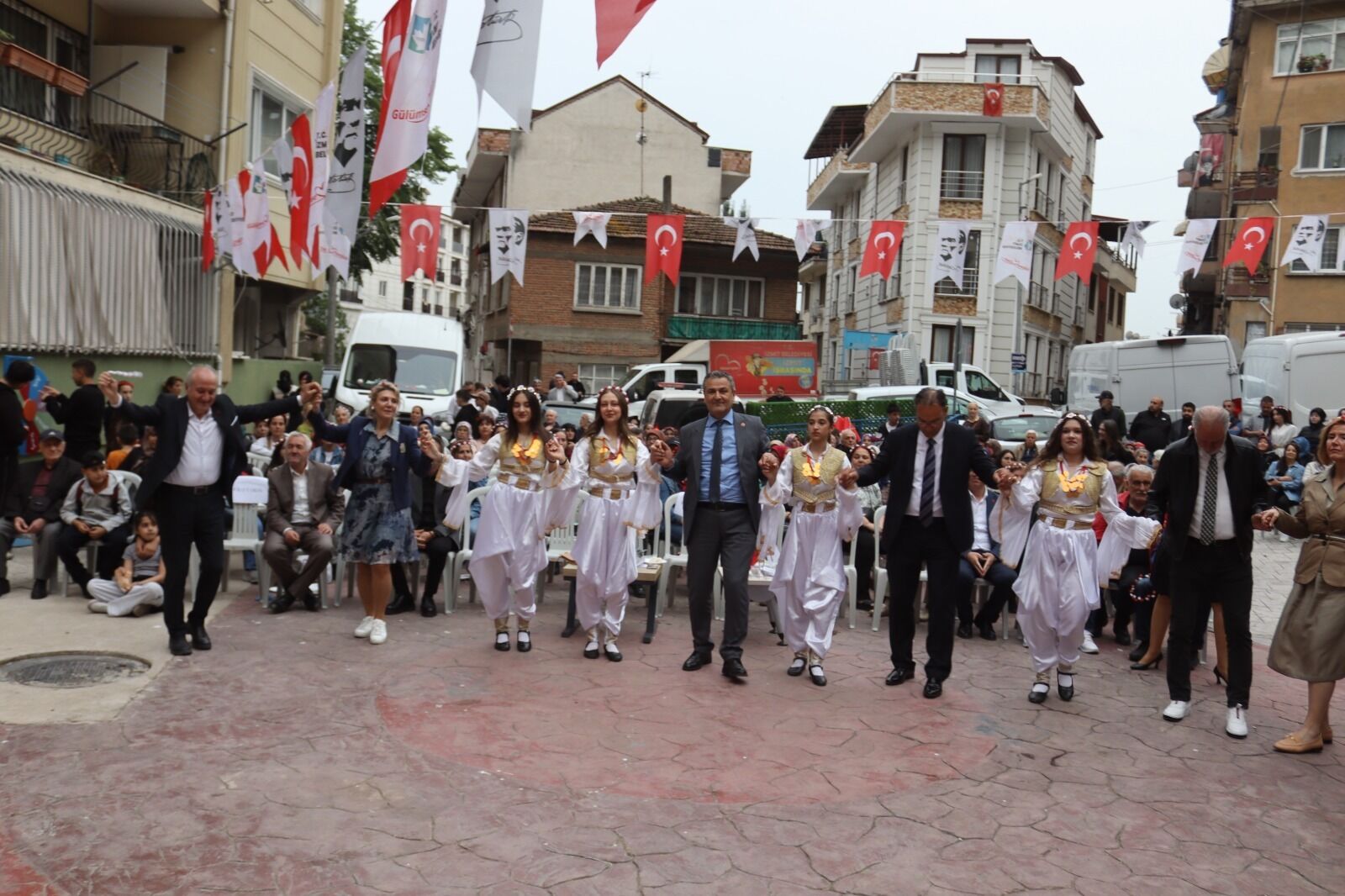 Hıdırellez Şenliğinin Son Günü Kertil Tekke Meydanında Coşkuyla Yaşandı (9)