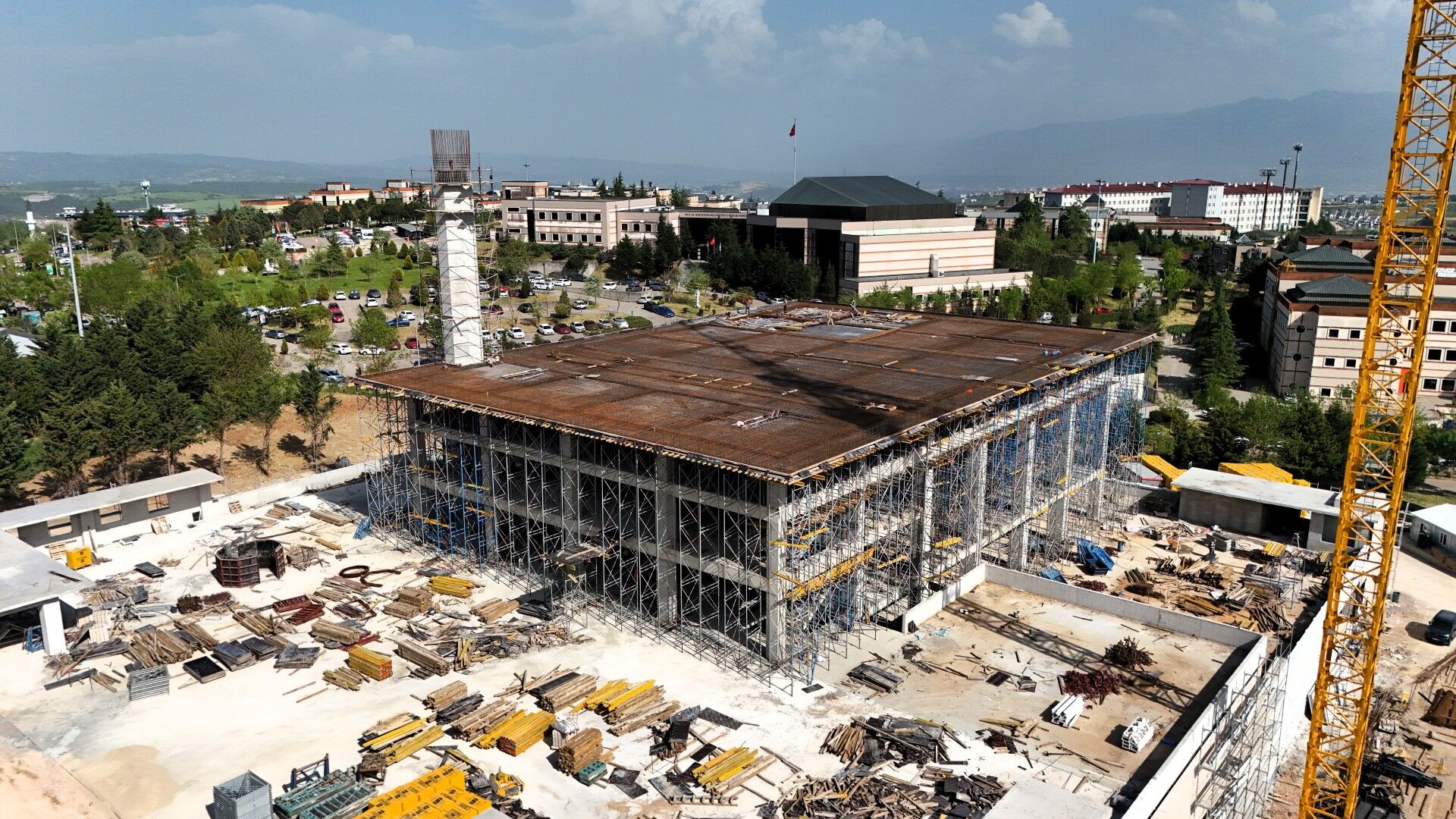 Koü Umuttepe Cami Ve Otoparkı Hızla Yükseliyor (2) (1)