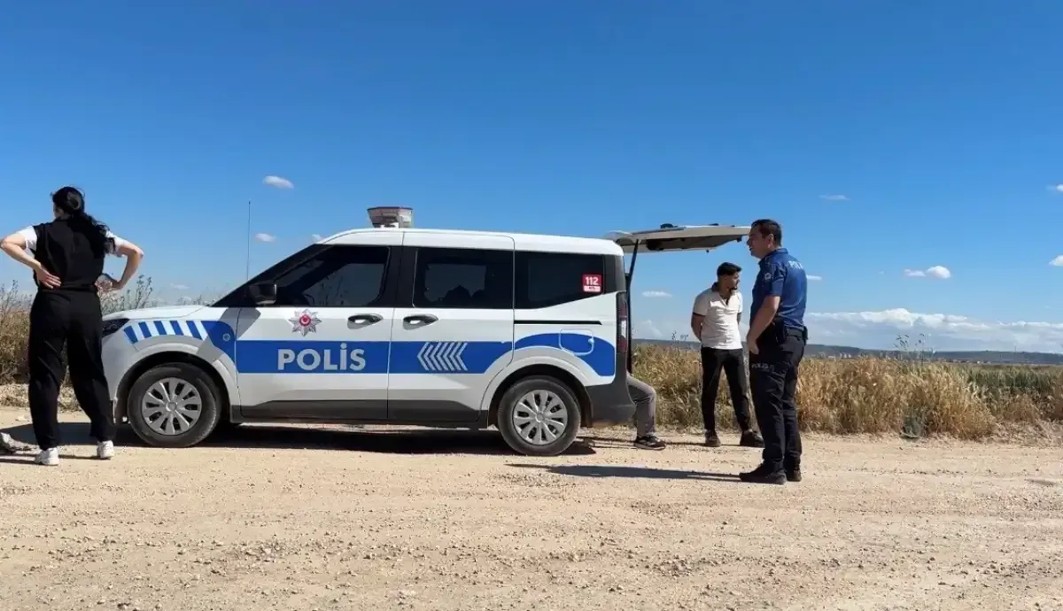 5 Ay Once Evlendigi Esinin Aracini Yakti 4