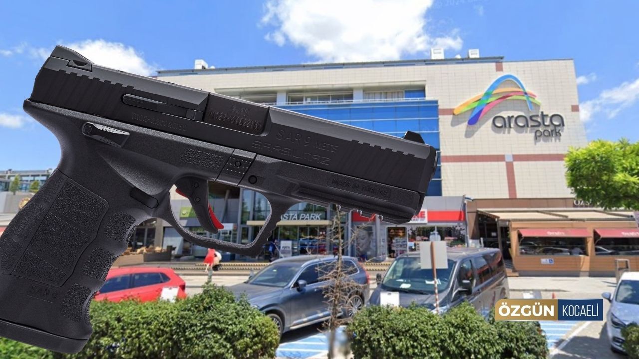 Arasta Park'ta Silah Paniği!