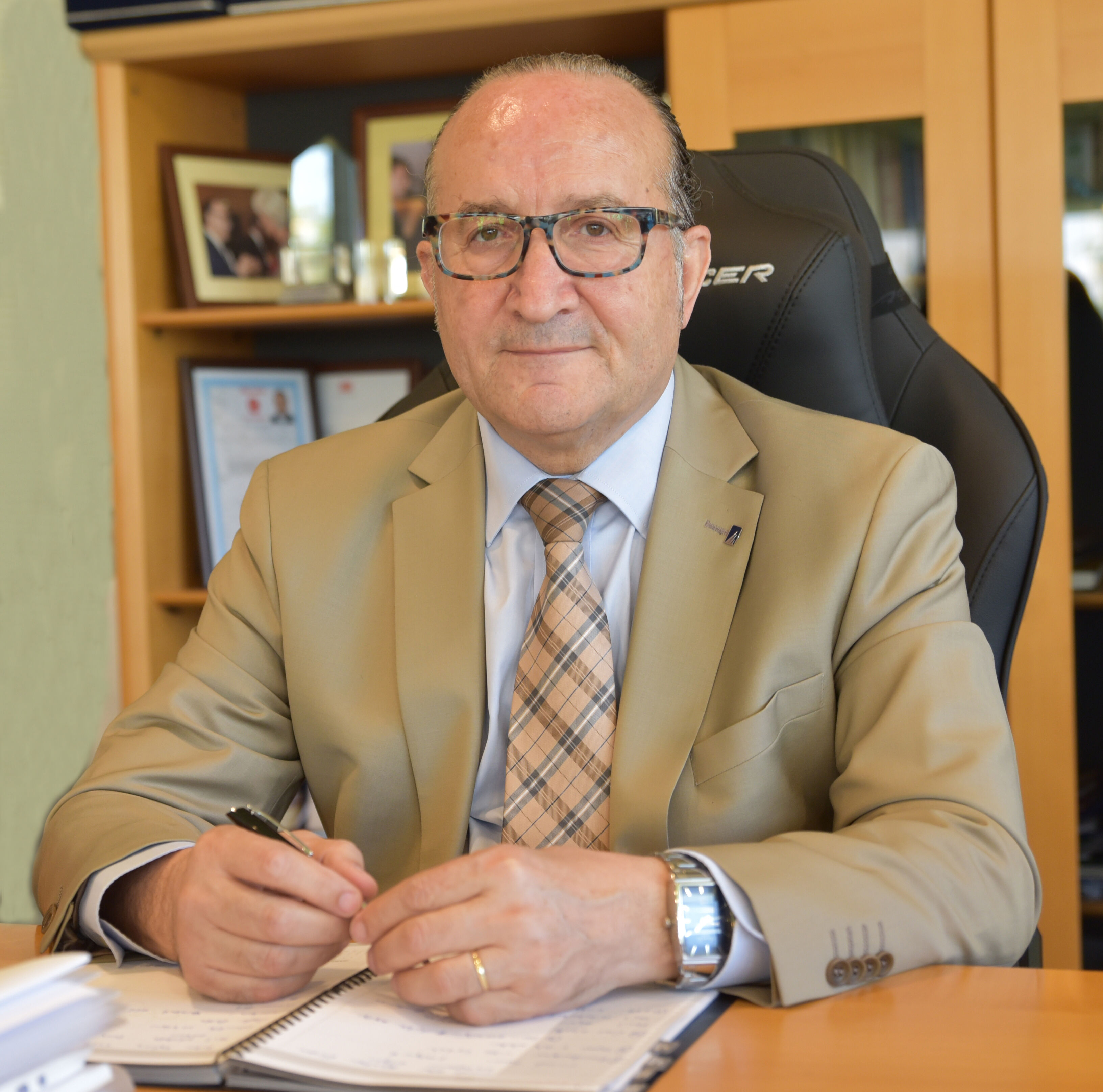 Ayhan Zeyti̇noğlu (3)-2