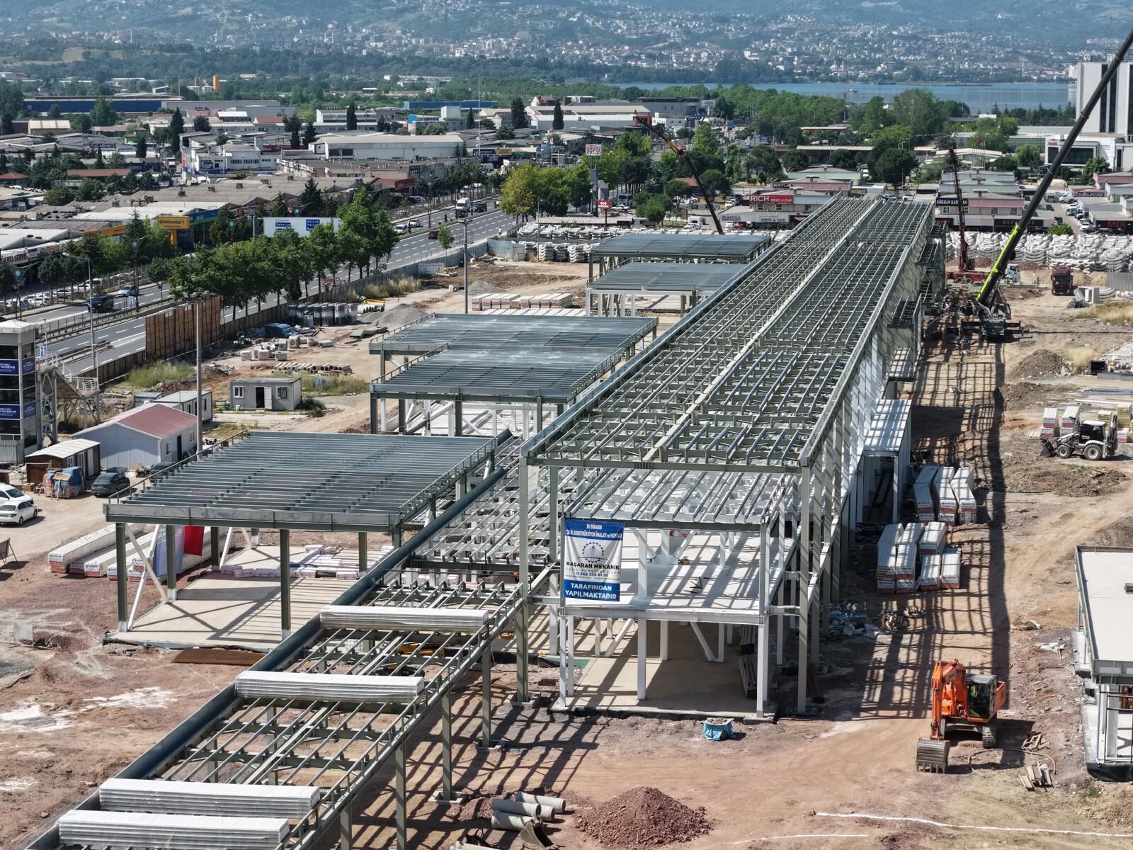 Başkan Büyükakın “Sosyal Yaşamın Kalbi Bu Merkezde Atacak” (9)