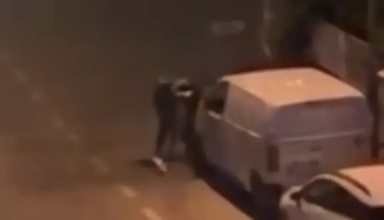 Biri Bicak Cekti Digeri Sopayla Saldirdi Izmitte Korku Dolu Gece Kocaeligundem 1788822190
