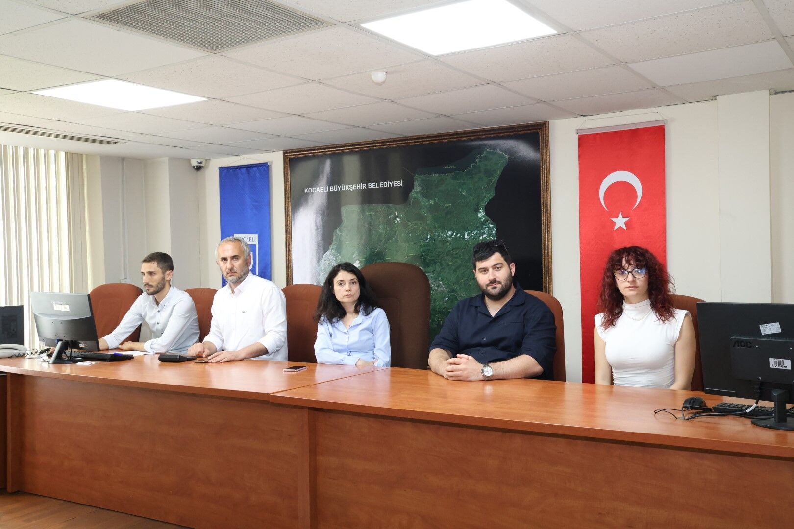 Büyükşehir, Kandıra’da 80 Kilometrelik Yolu Onaracak (2)