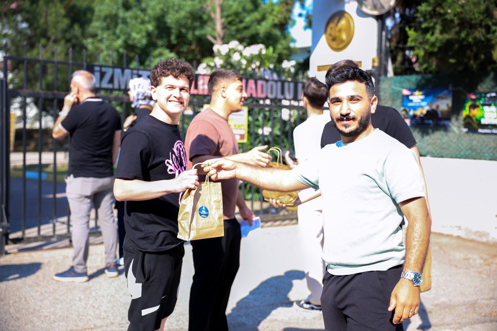 Büyükşehir, Yks Öğrencileri Için Ikram Stantları Kurdu (8)