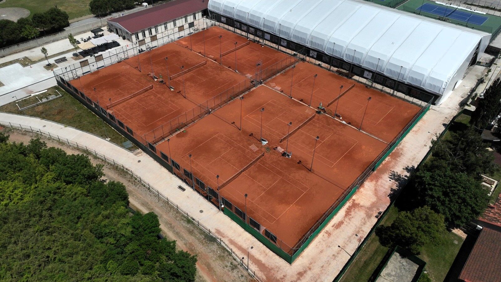 İzmit Tenis Spor Merkezi’ne 4 Kapalı Tenis Kortu (4)
