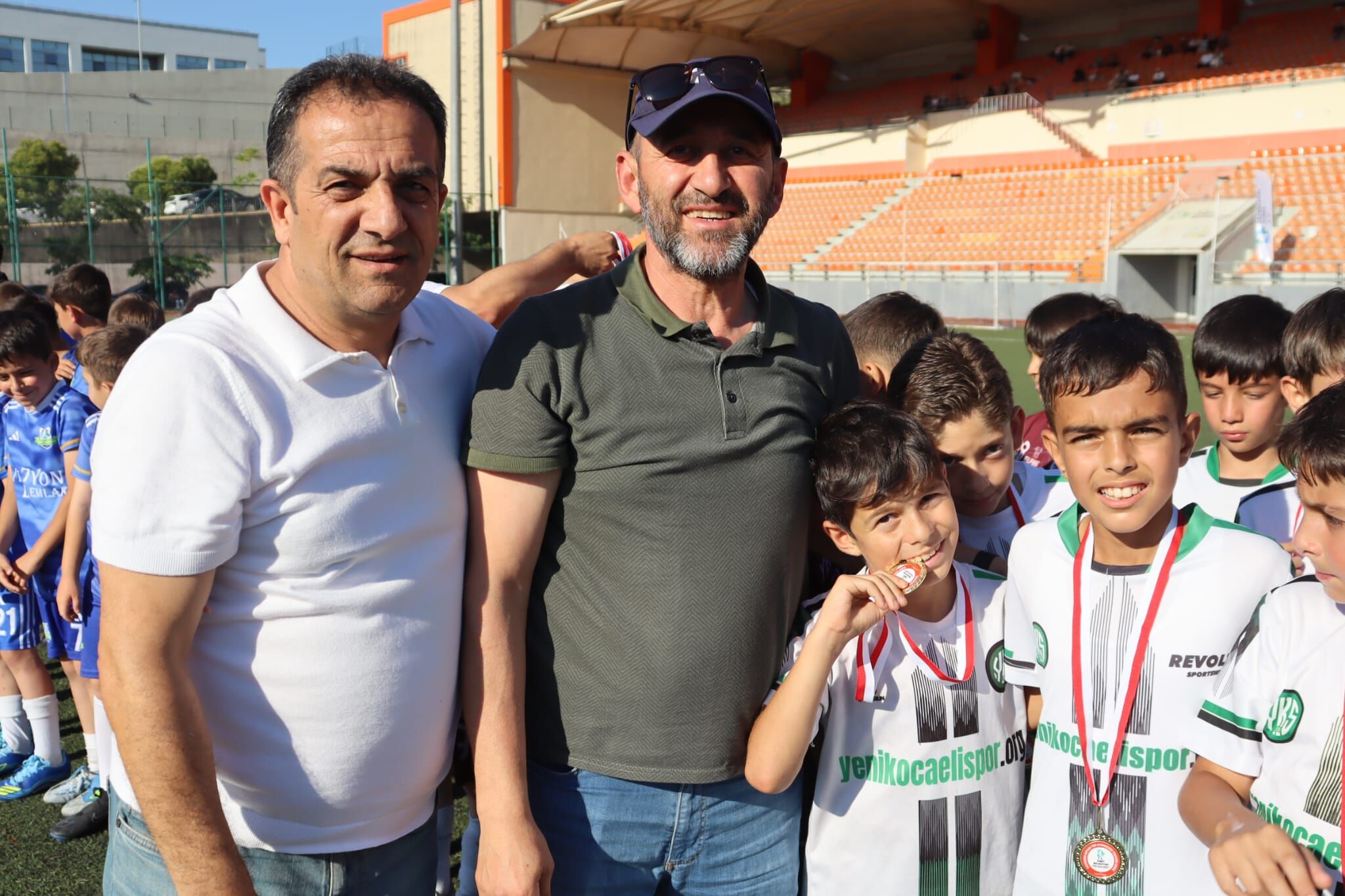 İzmit’in Kurtuluş Coşkusu Futbol Şenliğiyle Taçlandı (11) (1)