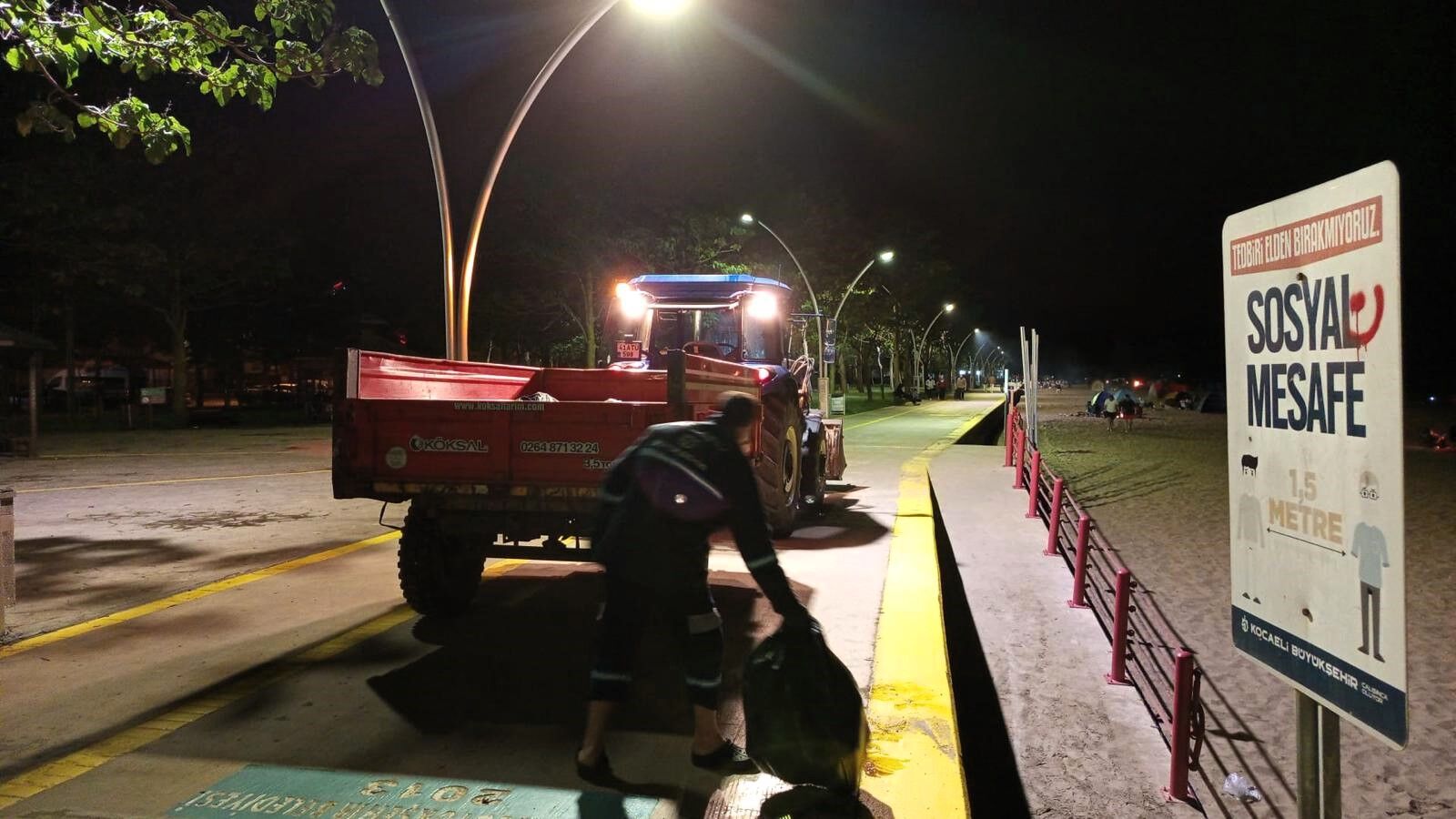 Kandıra Sahillerinden 39 Ton Atık Toplandı (1)