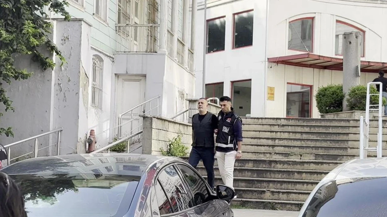 Ahbap Dernegi Sorusturmasi Haluk Levent Dahil 19 Supheliye Tutuklama Talebi 9Qea.jpg