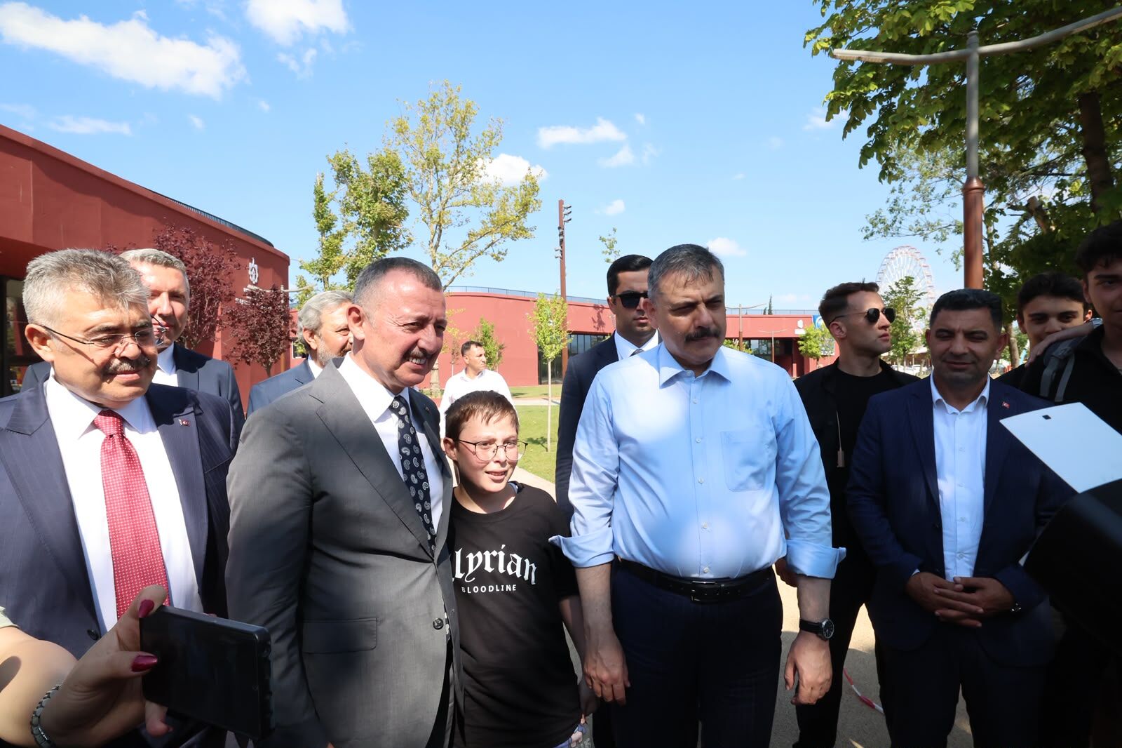 Bakan Çiftçi’den Alev Alatlı Kütüphanesi’ne Tam Not (7)