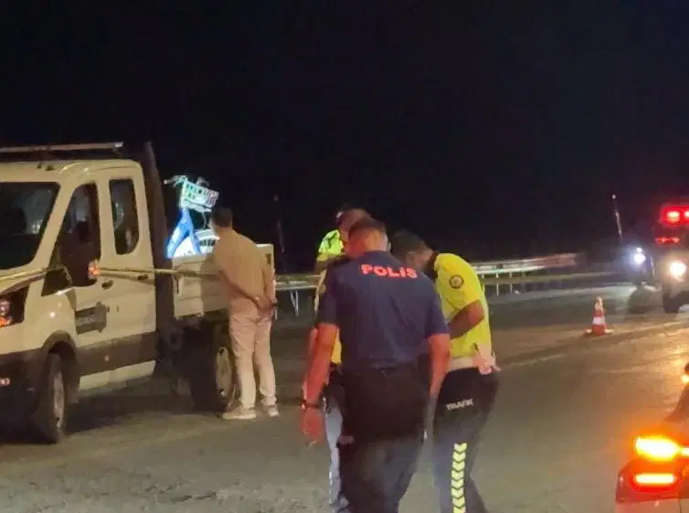 Bisikletten İnerken Düşen Kalem Müdürü Öldü (2)