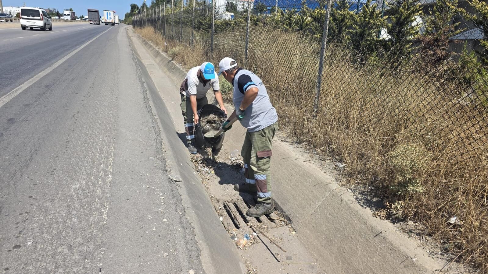 Büyükşehir, Sağanak Öncesinde Teyakkuza Geçti (4)