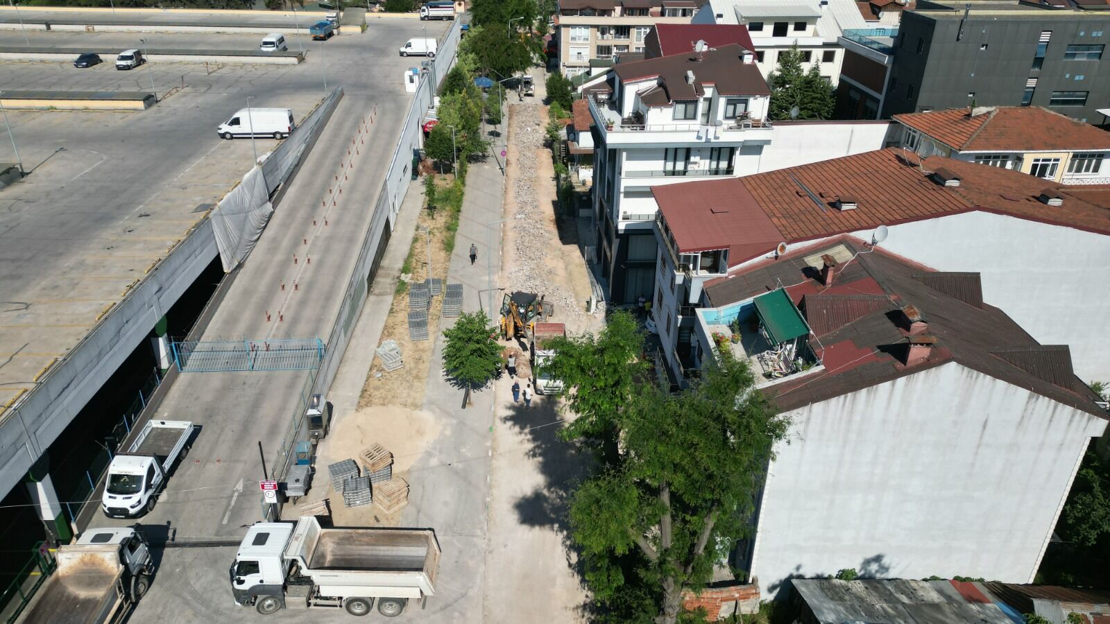 İzmit Belediyesi Paşa’da 5 Ayrı Noktada Yol Ve Kaldırımları Yeniliyor (1)