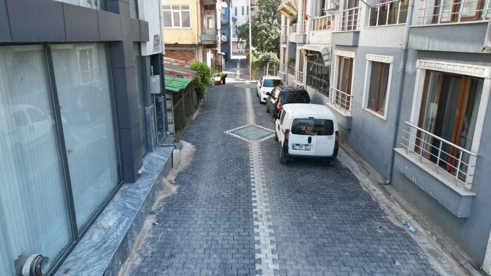 İzmit Belediyesi Paşa’da 5 Ayrı Noktada Yol Ve Kaldırımları Yeniliyor (11)