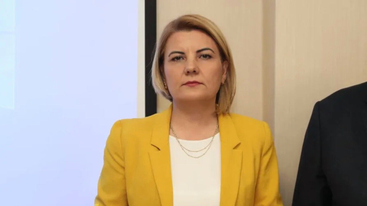 Izmit Belediyesine Operasyon Baskan Fatma Kaplan Hurriyet Gozaltinda Qkgm
