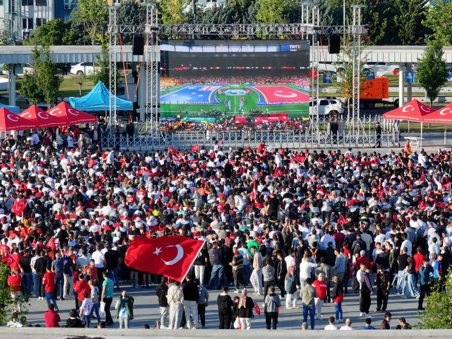 İzmit Milli İrade Meydanı (1)