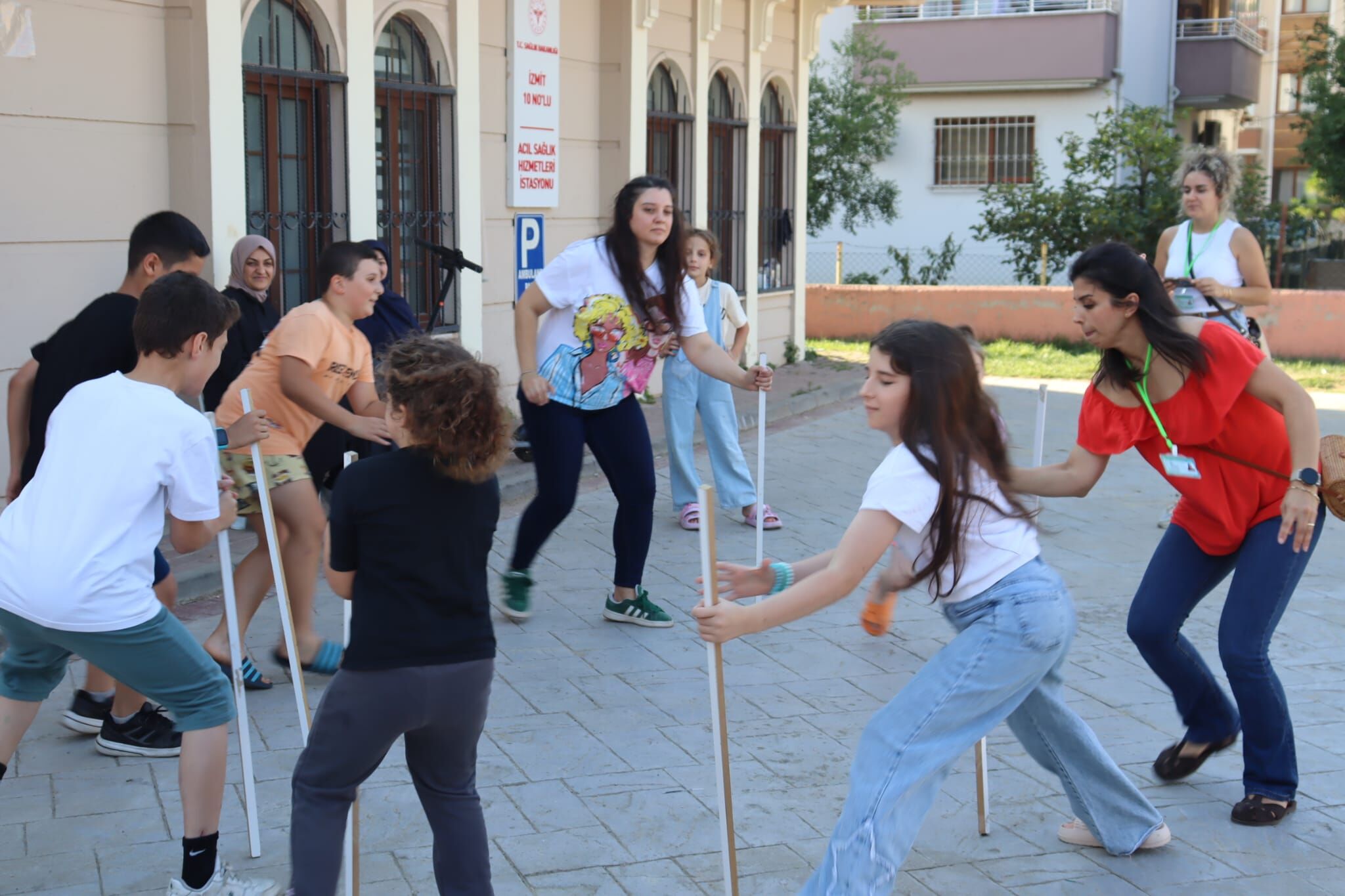 İzmit’in Mahallelerinde Geleneksel Oyun Coşkusu Devam Ediyor (4)