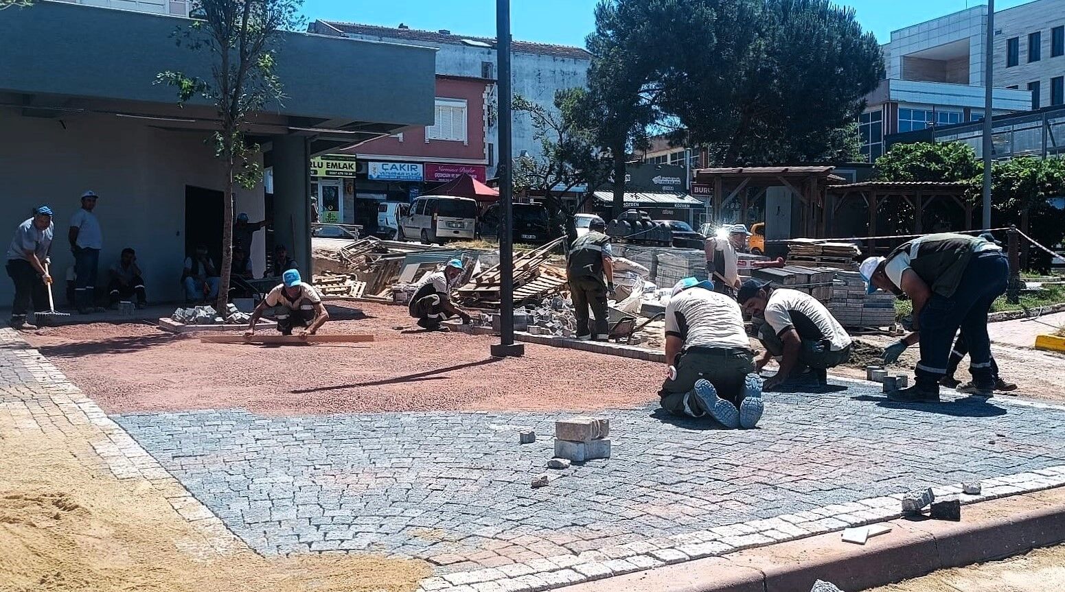 Kandıra’ya Modern, Güvenli Ve Konforlu Meydan (6)