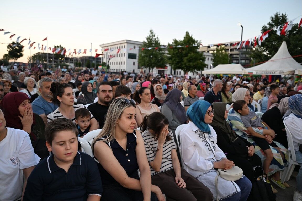 Kartepe'de Balkan Kültürü Coşkusu Yaşandı (3)
