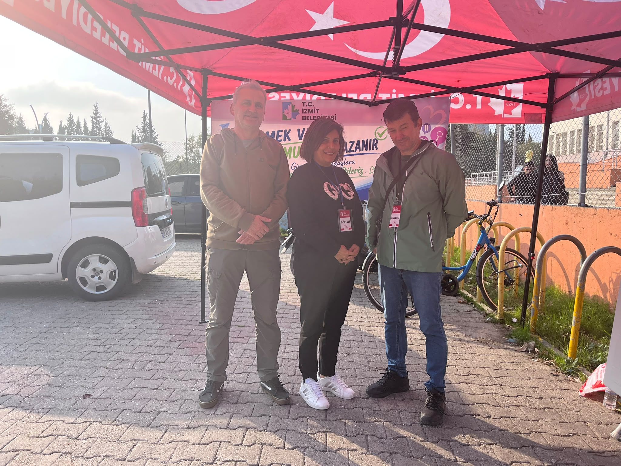 İzmit Belediyesi'nden KPSS adaylarına ikram